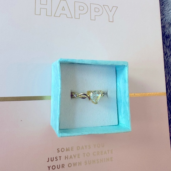 NWT Beautiful Light Aqua Blue Heart Ring🩵 - Picture 1 of 3